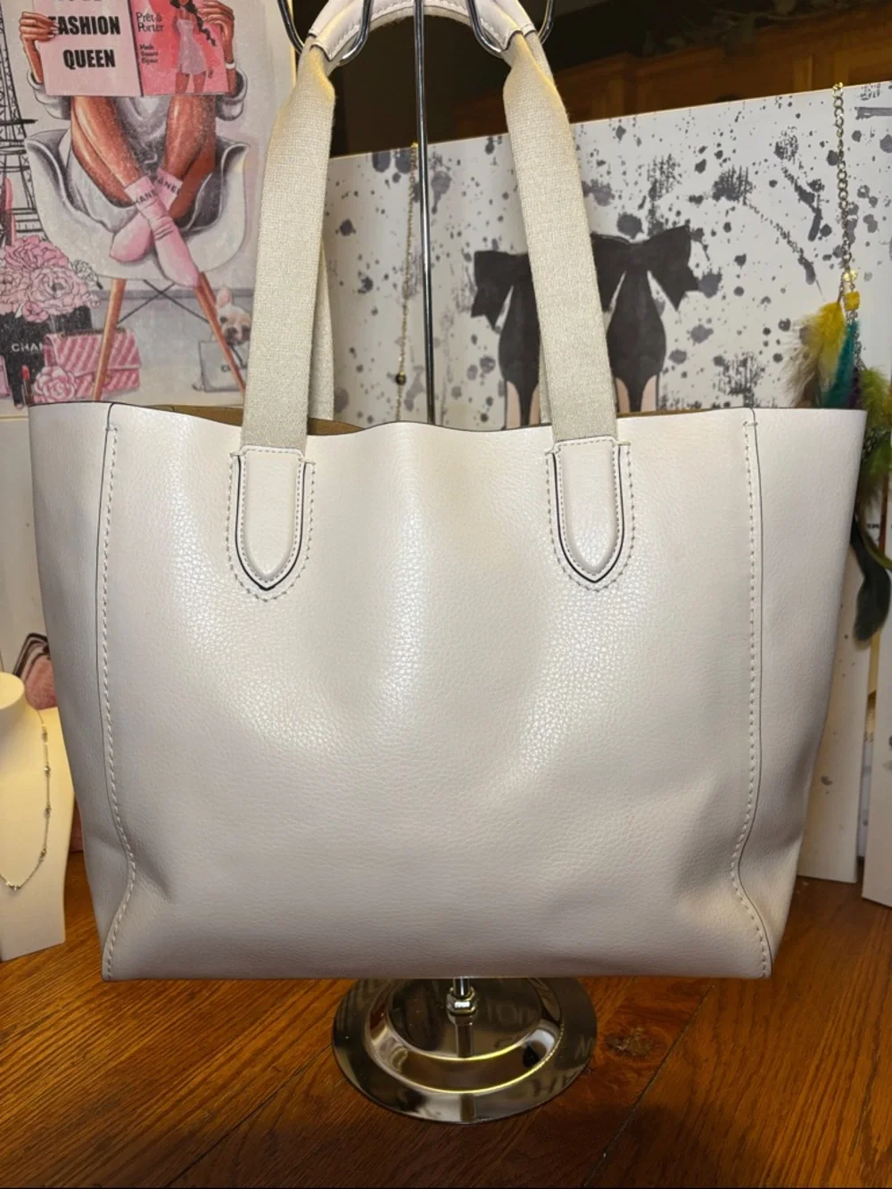 Coach F58660 Derby Tote in Chalk White Pebbled Leather EUC